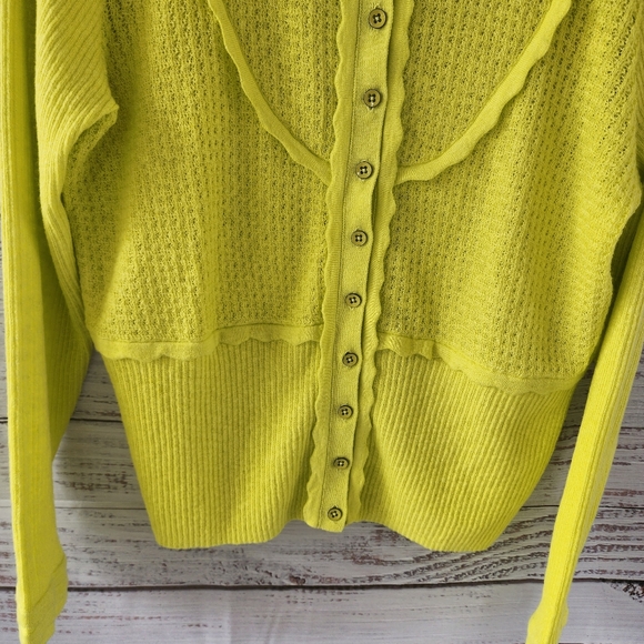 Cabi Luster cardigan lemon lime - Picture 11 of 14